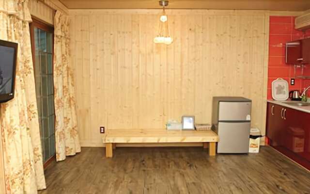 Yeongdeok Daekyung Pension