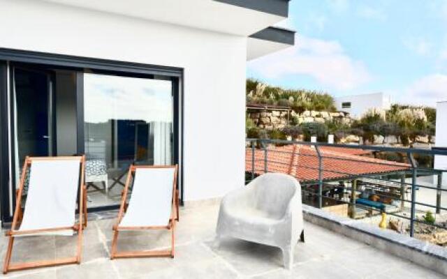 The Maverick Surfvillas