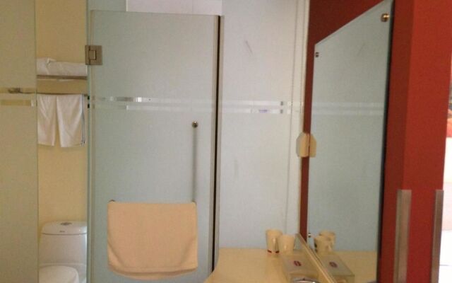 Hanting Hotel Taizhou West Bus Station