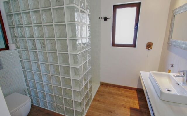 Laja - panoramic hillside holiday house in Moraira