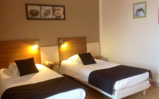 Brit Hotel Nevers 3*