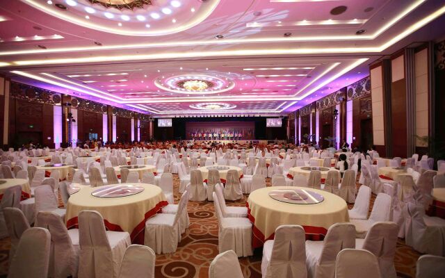 Don Chan Palace, Hotel & Convention