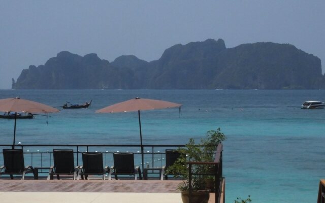 Phi Phi Long Beach Resort & Villa