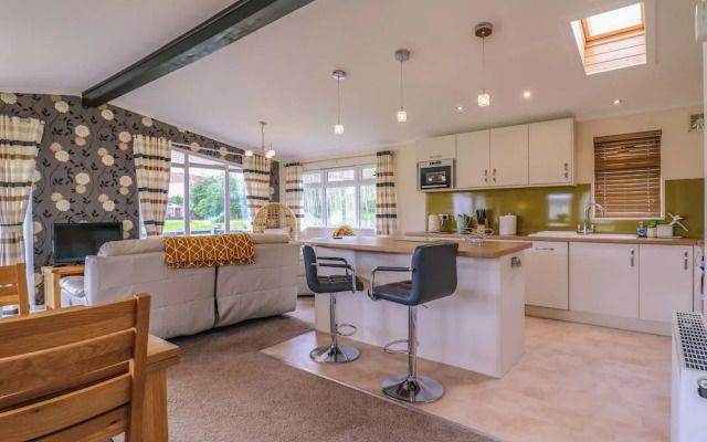 Owls Retreat, Lodge 11