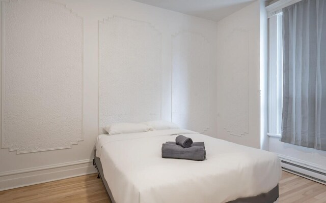 Bright and Lovely 4-bedr in the of Mile-end