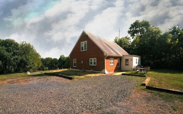 Hill_top_hideaway