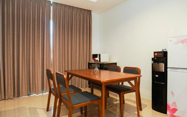 Elegant 1BR Veranda Residence @ Puri Apartment by Travelio