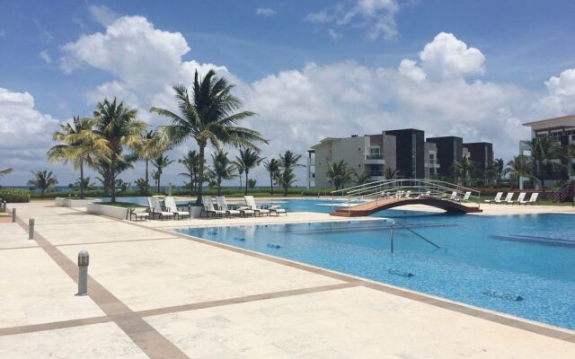 Marea Azul Condominium by ChezPlaya