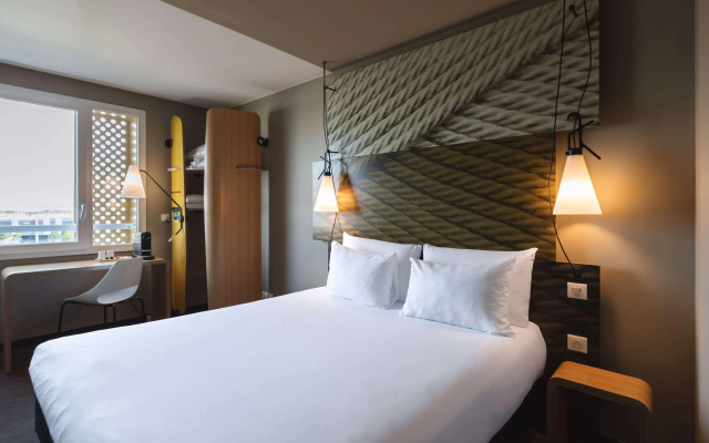 ibis Geneve Centre Lac