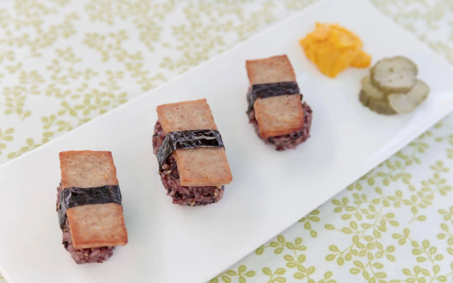 Cozzzy Guest House - Hostel