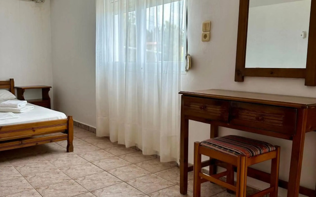 Sfinias Apartments
