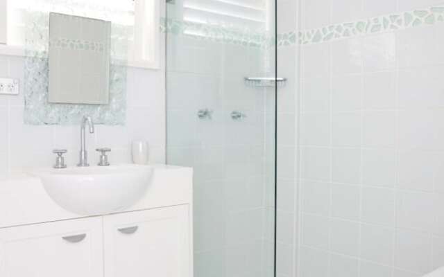 Bondi 2 Bedroom - Bondi and Tamarama Views