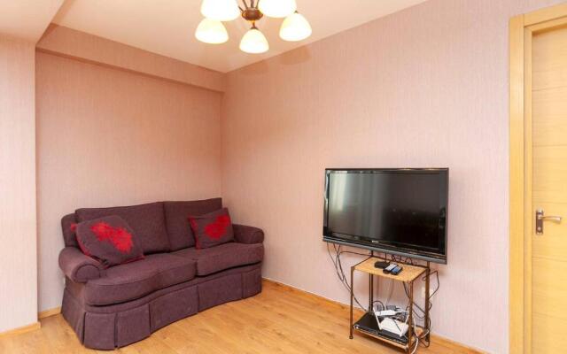 Bright And Cozy 2Br Apt. W Balcony In Gudauri