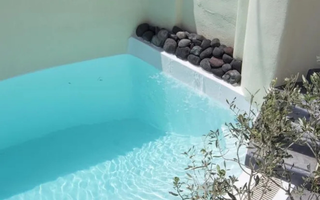 Timedrops Santorini Venetian Villa