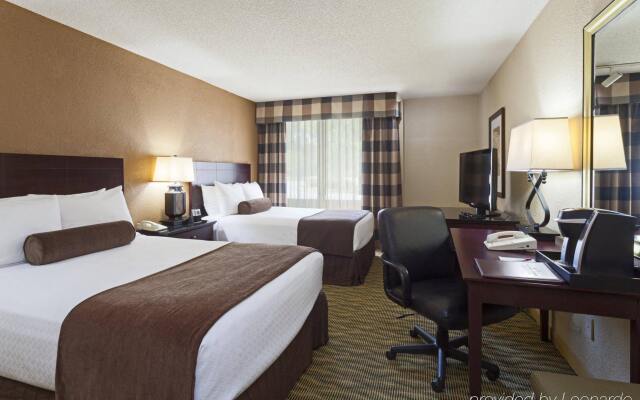 Crowne Plaza Hotel Jacksonville Airport/I-95N, an IHG Hotel