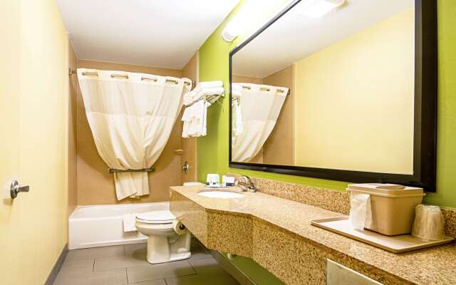 Quality Inn & Suites Glenmont - Albany South