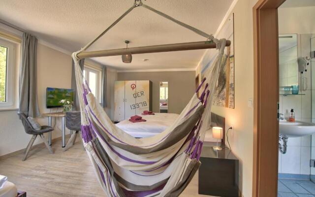feels Beach Club Hotel