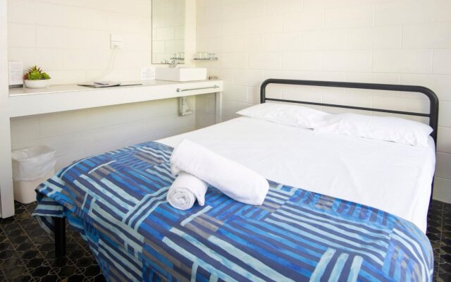 Cstay Motel