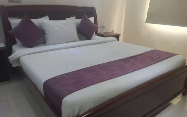 Le Ville Hotel and Suites
