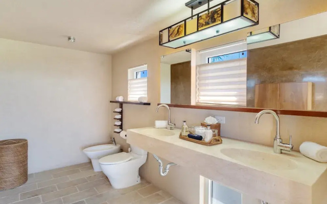 6 BR Villa With Concierge Amenities Pool