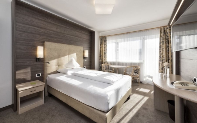 Hotel Sun