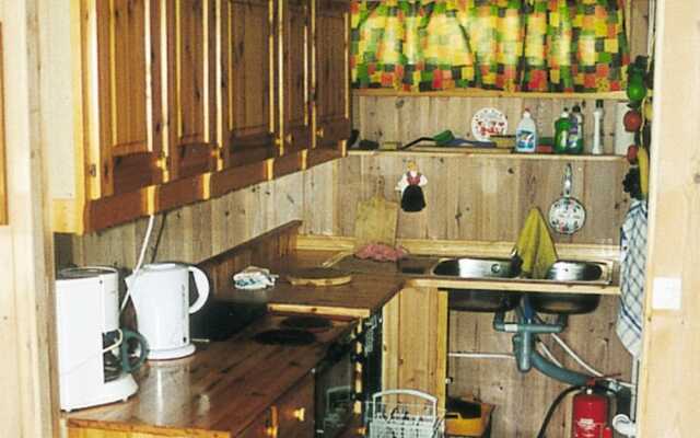 10 Person Holiday Home in Oppstryn