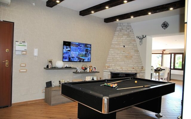 Villa Giselda With Private Pool and Outdoor Whirpool