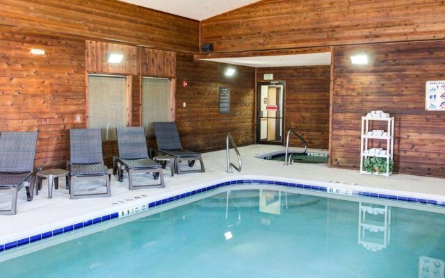 Comfort Inn & Suites Greeley