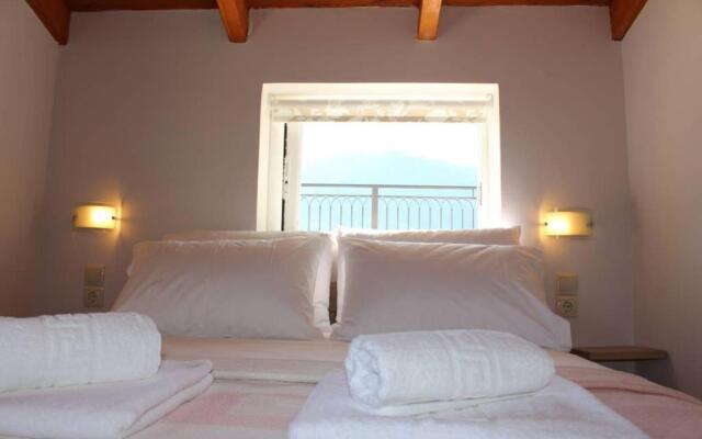 New independent loft, 360⁰ view, 5' beach/center
