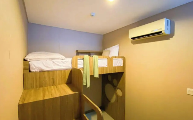 Homey Combined 3Br With Working Room At Gp Plaza Apartment – Guest Rooms – Jakarta