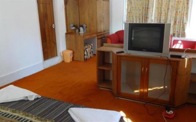 Yuksum Residency