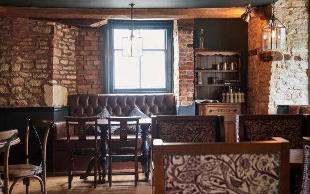 Kings Arms Hotel