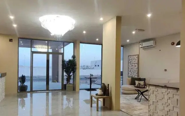 Lazöy Hotel