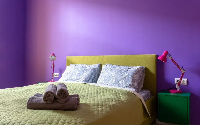 Апартаменты на Невском, 105