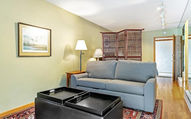 Lifthouse 306, Studio Condo