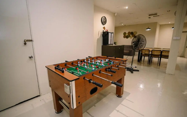 Отель Kingston 6 @ Changkat Bukit Bintang