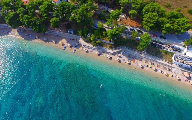 Apartments Trstenica