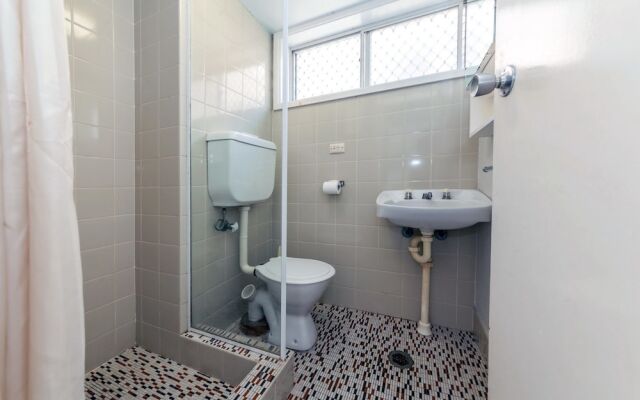 Castaways Unit 1, 17 Shoal Bay Road