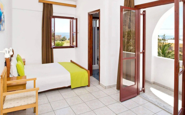 Hotel Makarios