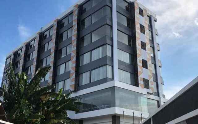 Zenith Premiere Hotel Baubau