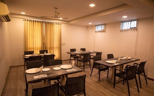 Hotel Shrimad Residency