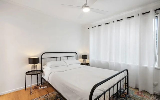 Comfortable 1-bed Retreat Near Canberra City