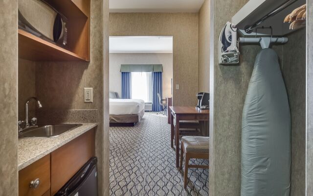 Holiday Inn Express & Suites Saskatoon by IHG