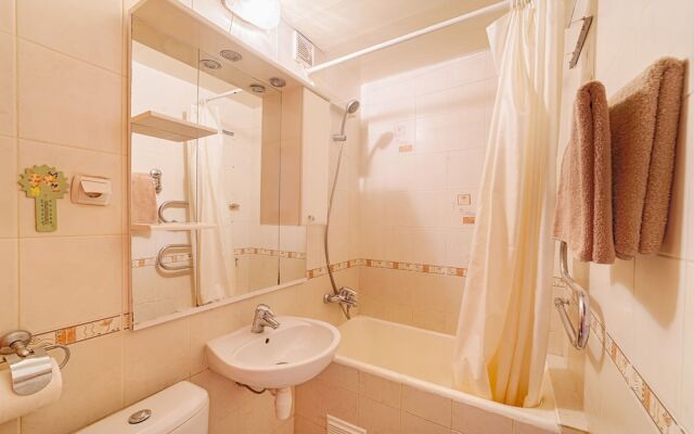 Апартаменты с тремя спальнями рядом с Дерибасовской