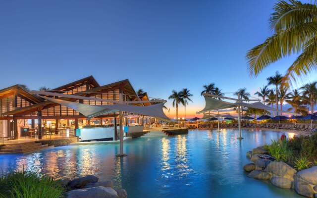 Radisson Blu Resort Fiji Denarau Island