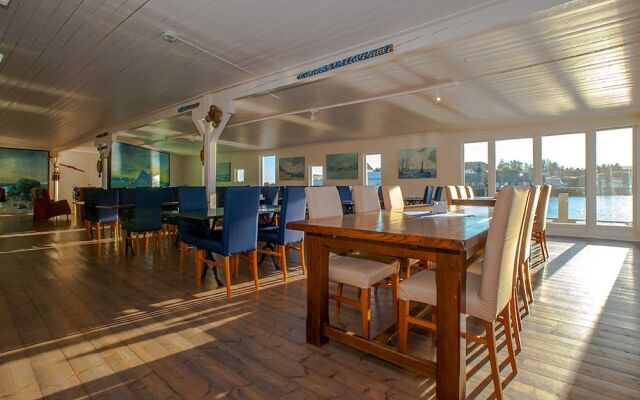 Lofoten Arctic Henningsvær Hotel
