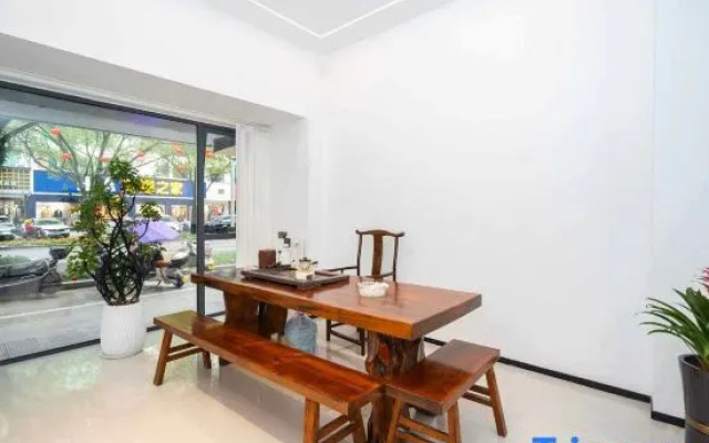 Linhai Shilin Business Hotel (Taizhou Fucheng Ziyang Street)