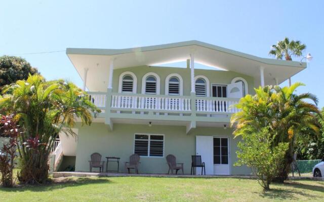 Beachaccess 2 bdr, WiFi, Hammock, Kitchen The Reef 1