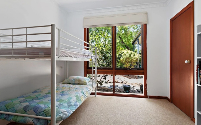 1 Gordon - Kenros Beach House