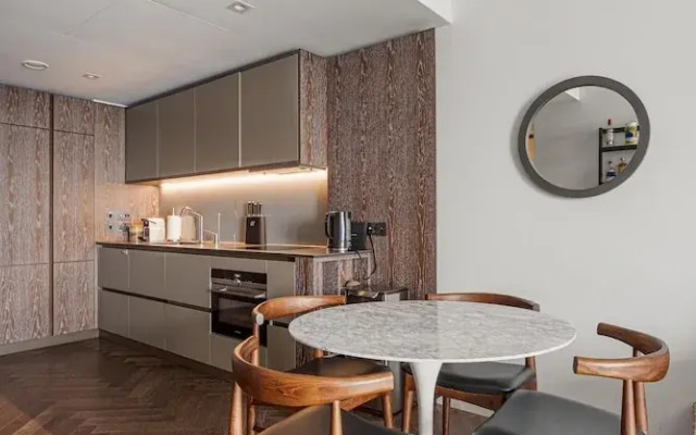 Battersea Power Station Flat With River Views